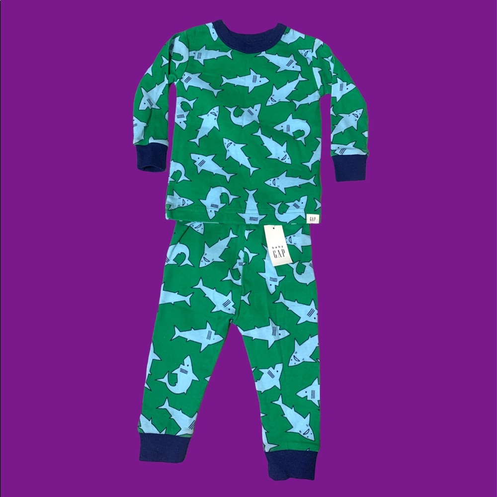 Baby GAP Organic Cotton Green & Blue Shark Pyjamas Sleepwear Infant PJ Set NWT